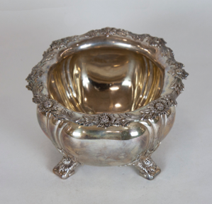 Image of Tea and Coffee Service with Chrysanthemum Design (Uncovered Sugar Dish)