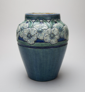 Image of Vase with American Pillar Swamp Rose Design