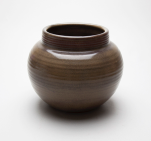 Image of Vase, Gulf Mocha Ware