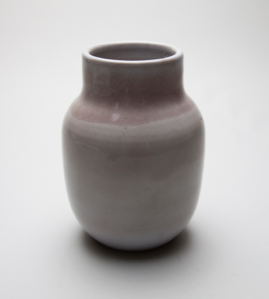 Image of Vase, Cumulus Ware