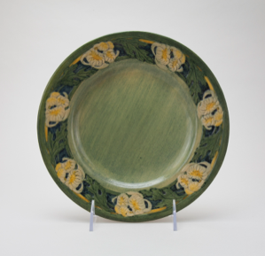 Image of Plate with Chrysanthemum Design