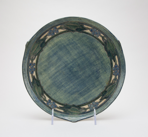 Image of Newcomb Art Alumnae Plate